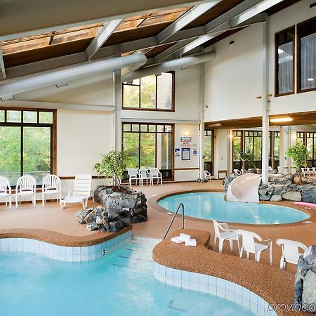 The Summit Resort Вейрс-Бич Удобства фото